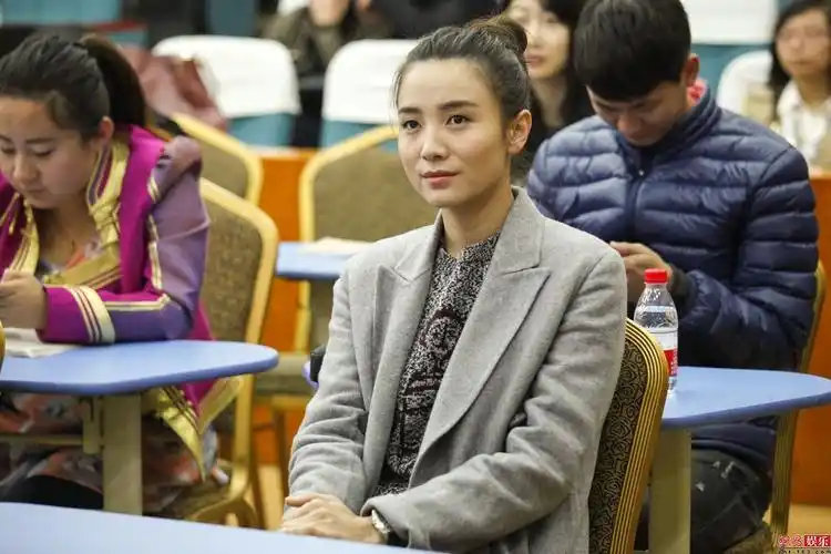 宋佳一年级公开课虚心取经