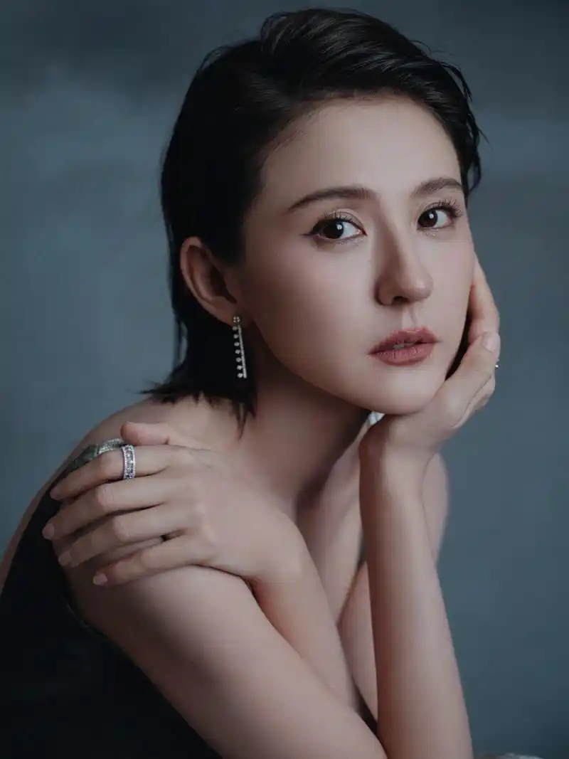 热依扎,美美的好看 #热依扎