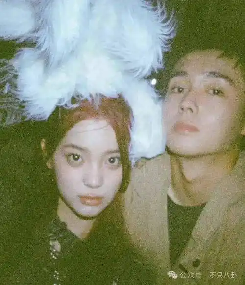 欧阳娜娜换男友了?怎么和他谈恋爱啦?