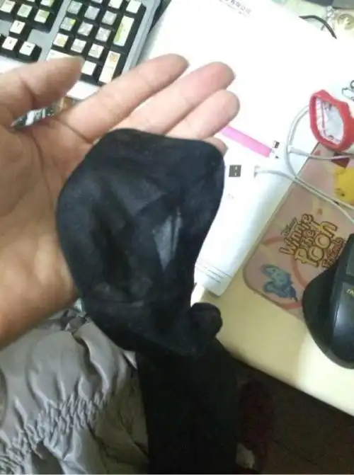 [ios]偷闻了女朋友靴子里闷出来的丝袜!