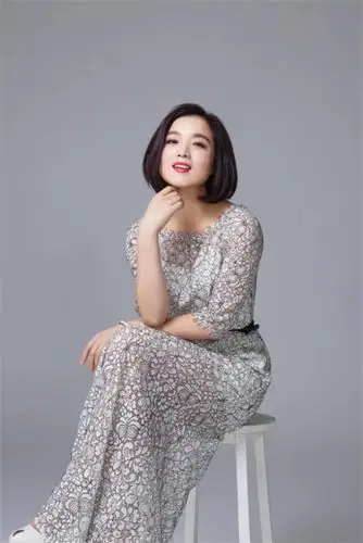 青年歌唱家白雪发布新歌等你一万年