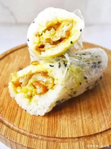 上海早餐的四大金刚之一的粢饭团