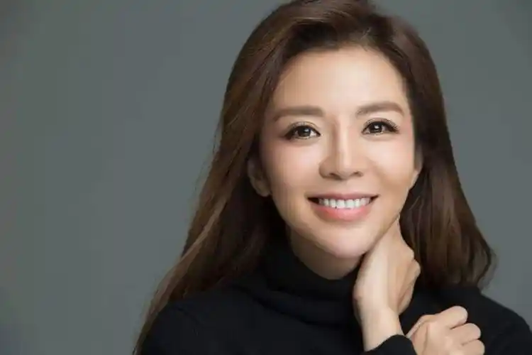 央视女主持的颜值有多高?_中央电视台