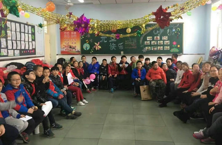 运河桥小学我们永远的2012四班