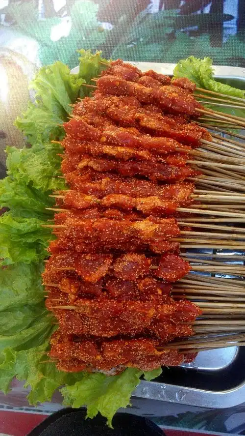 芒市味道烧烤13988292982