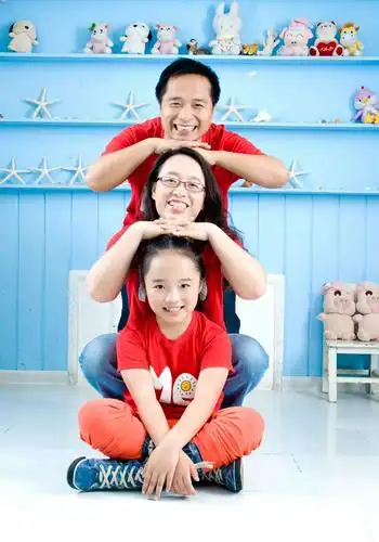 2009年在你虚10岁时拍摄了一组写生照,这是我们三人合影,希望你珍惜!