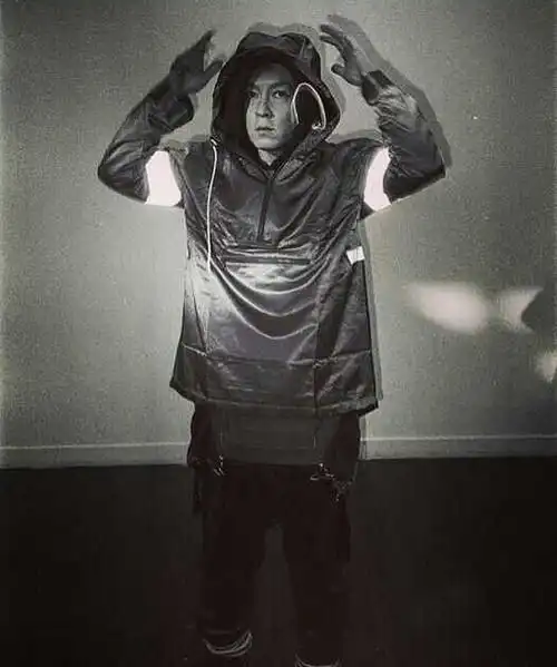 有哪些明星的照片做头像很有意境?