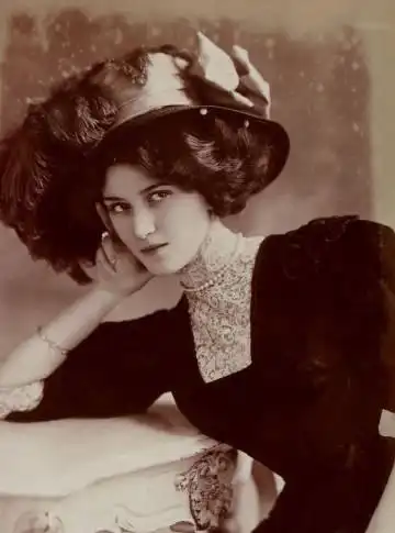 复古#19th fashion##发型教程#这次成功还原了爱德华时期的"吉布森