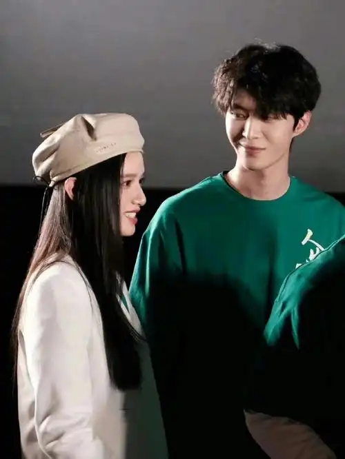 上一个和范丞丞有cp感的还是贾玲##上一个让范丞丞这么主动的皇是