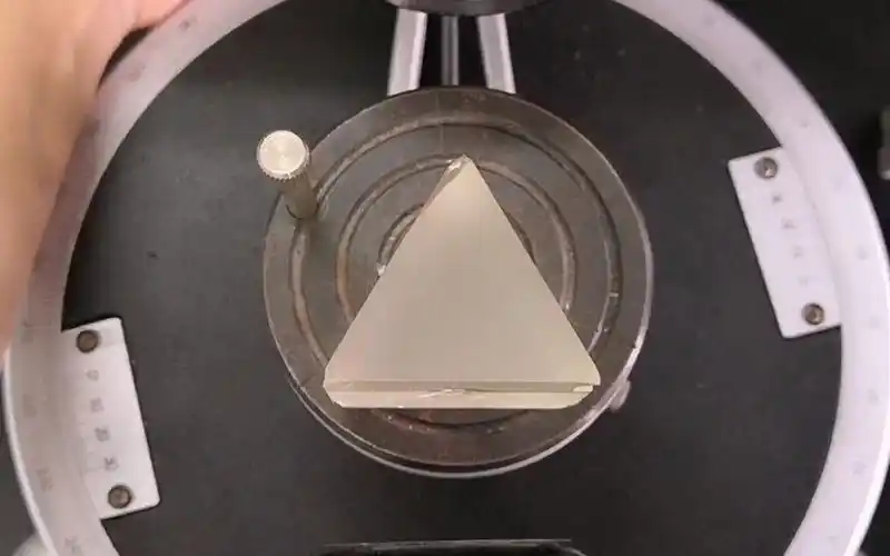 5三棱镜顶角测量操作视频