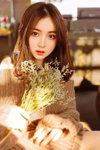 焦糖摩卡色和焦糖棕色特别显皮肤白,网友:就染这款颜色回家过年