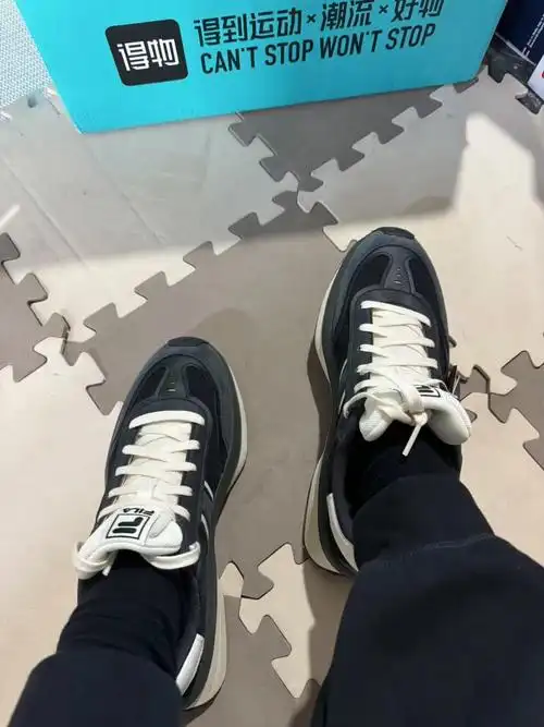 黄景瑜同款斐乐子弹鞋