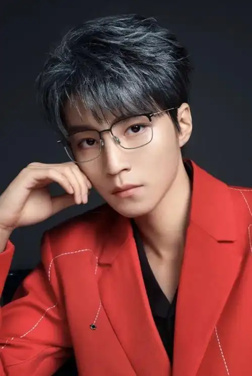 #bolon眼镜品牌全球代言人王俊凯#