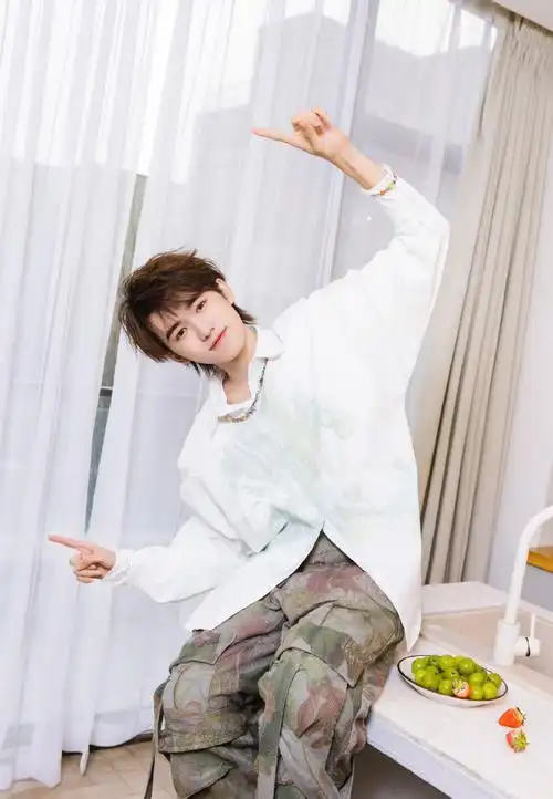 宋亚轩春日写真##宋亚轩卡点5:23