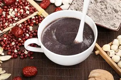 何首乌黑芝麻红枣生发汤