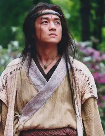 笑傲江湖李亚鹏版(笑傲江湖逐个李亚鹏版)