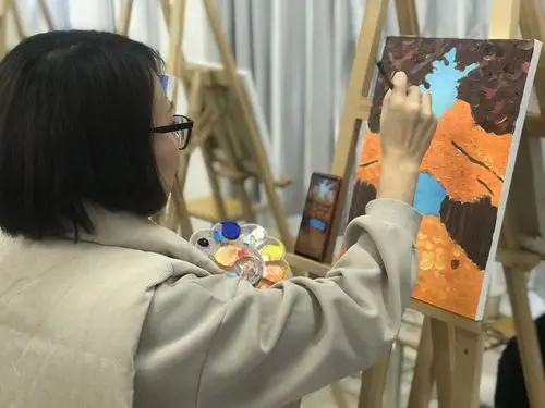 郑州市管城回族区春晓小学教师零基础油画班开课啦!