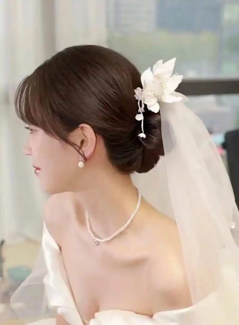 每个女孩的婚纱梦 #新娘妆造型 接婚宴妆造,新娘 - 抖音