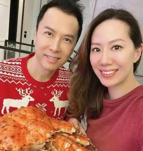 59岁甄子丹大办婚礼,现场曝光太浪漫,15岁儿子没有老爸帅_汪诗诗