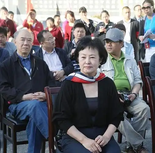 2001年春晚总导演 王冼平女士