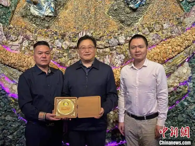 当地时间5月7日,青岛市委常委,西海岸新区工委书记,黄岛区委书记