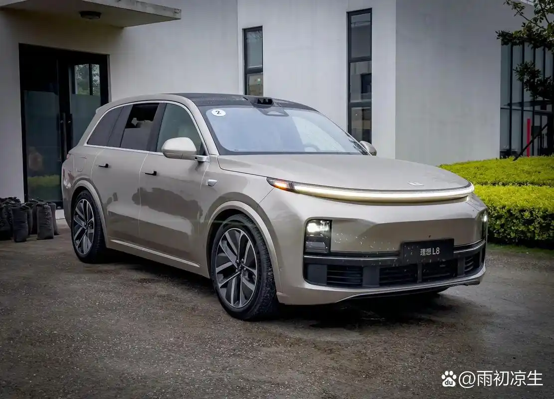 2023款理想 l8 max 2023款理想 l8 max 指导价:39.