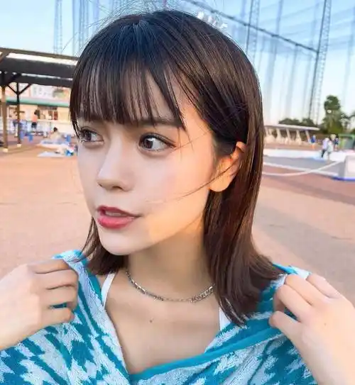 戴卡奥特曼女主角官宣拥有漂亮的大眼睛又是一位大美女