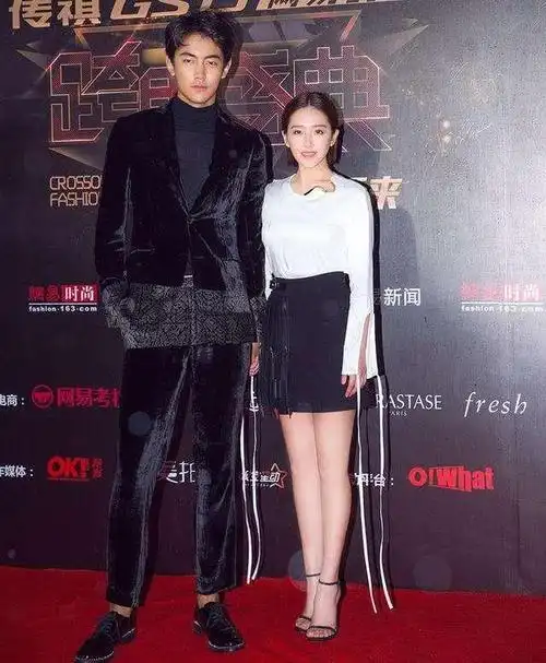 男女身高差距大有多萌?168的娄艺潇与男友同框像小孩!_网易订阅