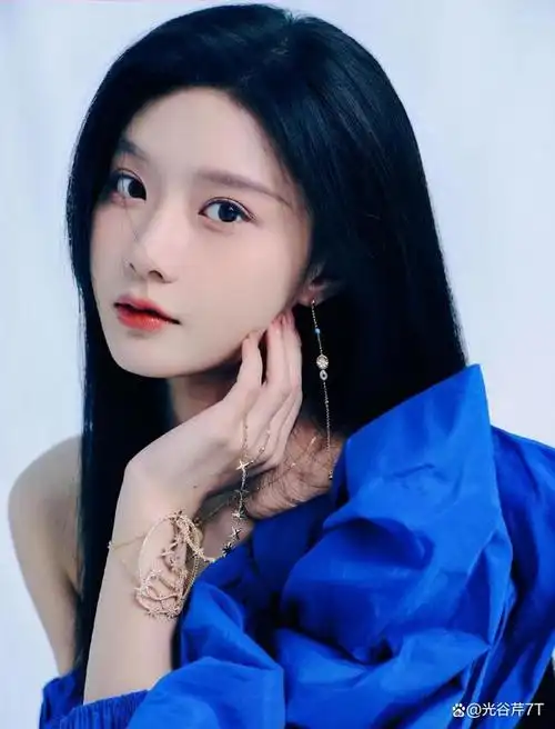 陈意涵的时尚进化:从青涩少女到时尚女神!