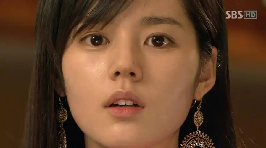 就证明她的鼻子的优秀漂亮提到韩佳人,很多人第一时间都会想到她的