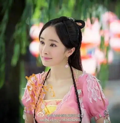 杨幂出道21年变化