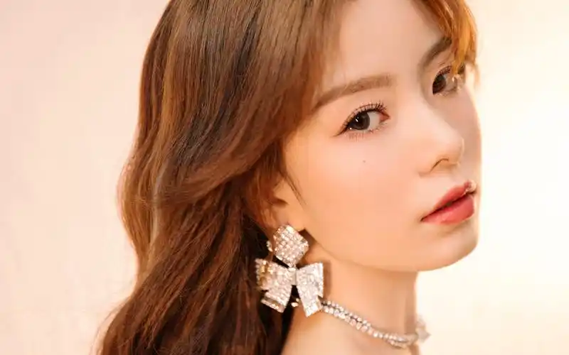 陈卓璇甜美写真图片桌面壁纸