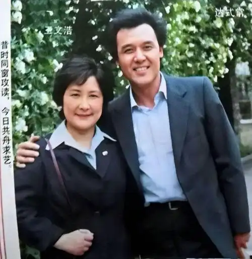 回顾男神达式常出身寒门靠自学考上电影学校80岁依然风度翩翩