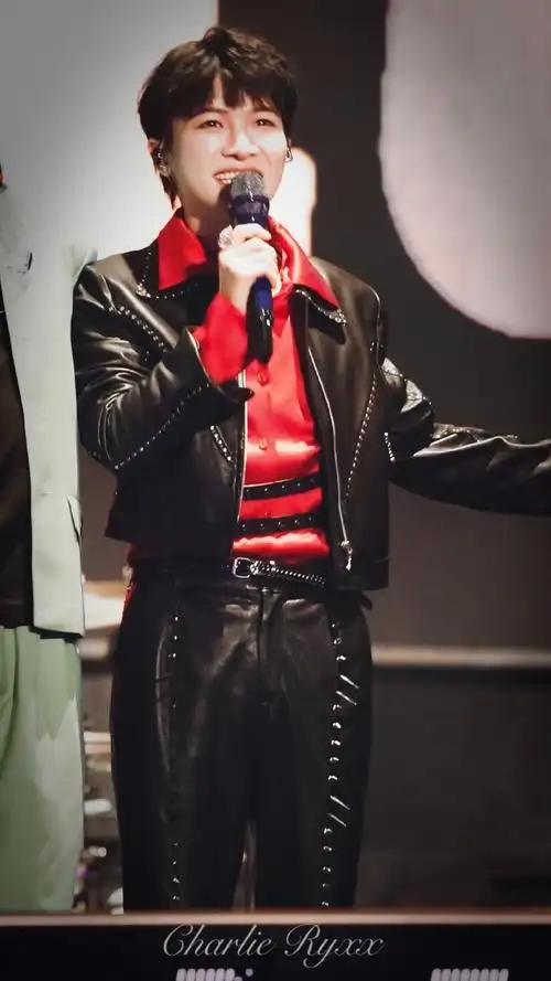 周深广州草莓音乐节