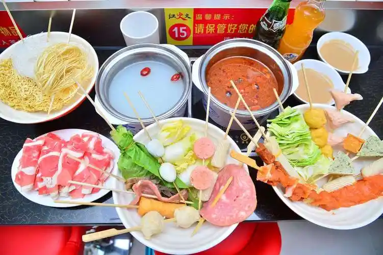 旋转小火锅哪个品牌:法澜娇人出厂地:凤山县(凤城镇)