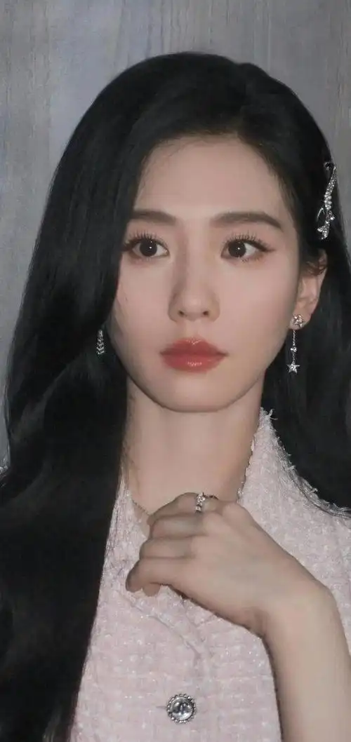 刘诗诗高清图片 第2268期_网易订阅