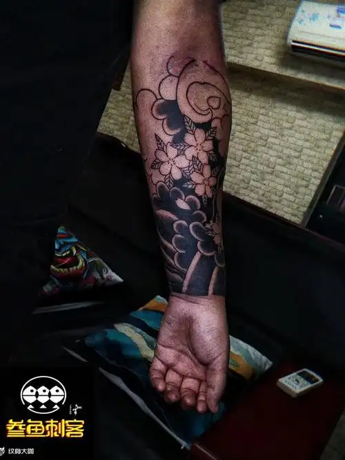 包小臂‖阿多福_纹身图案手稿图片_叁鱼刺客的纹身作品集