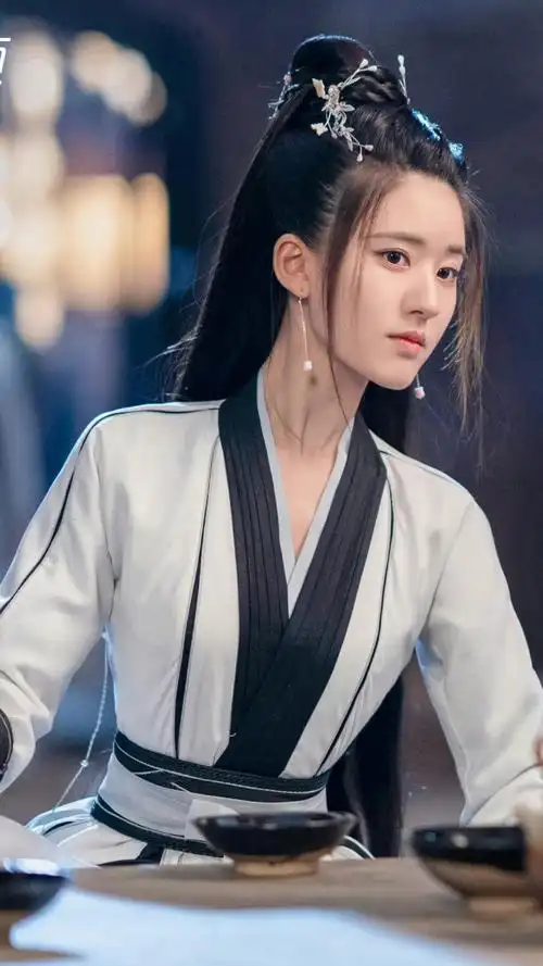 且试天下赵露思