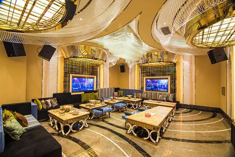 西安lwk顶级生活馆_西安丽都国会电话_西安丽都国会招聘_高端ktv商务