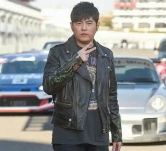 周杰伦发胖王力宏满脸胡子钱枫变土肥圆偶像包袱不在