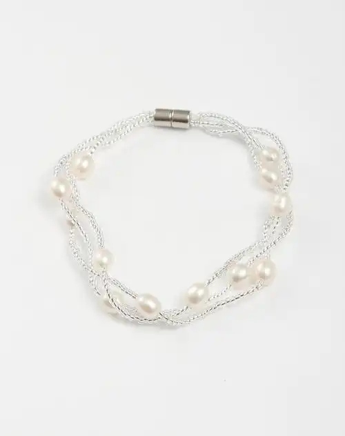 白色珍珠手链