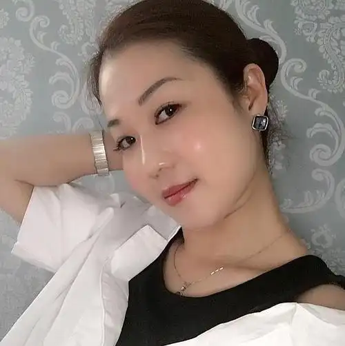 40岁离异女征婚照片(id:70144780)_四川成都征婚交友_珍爱网