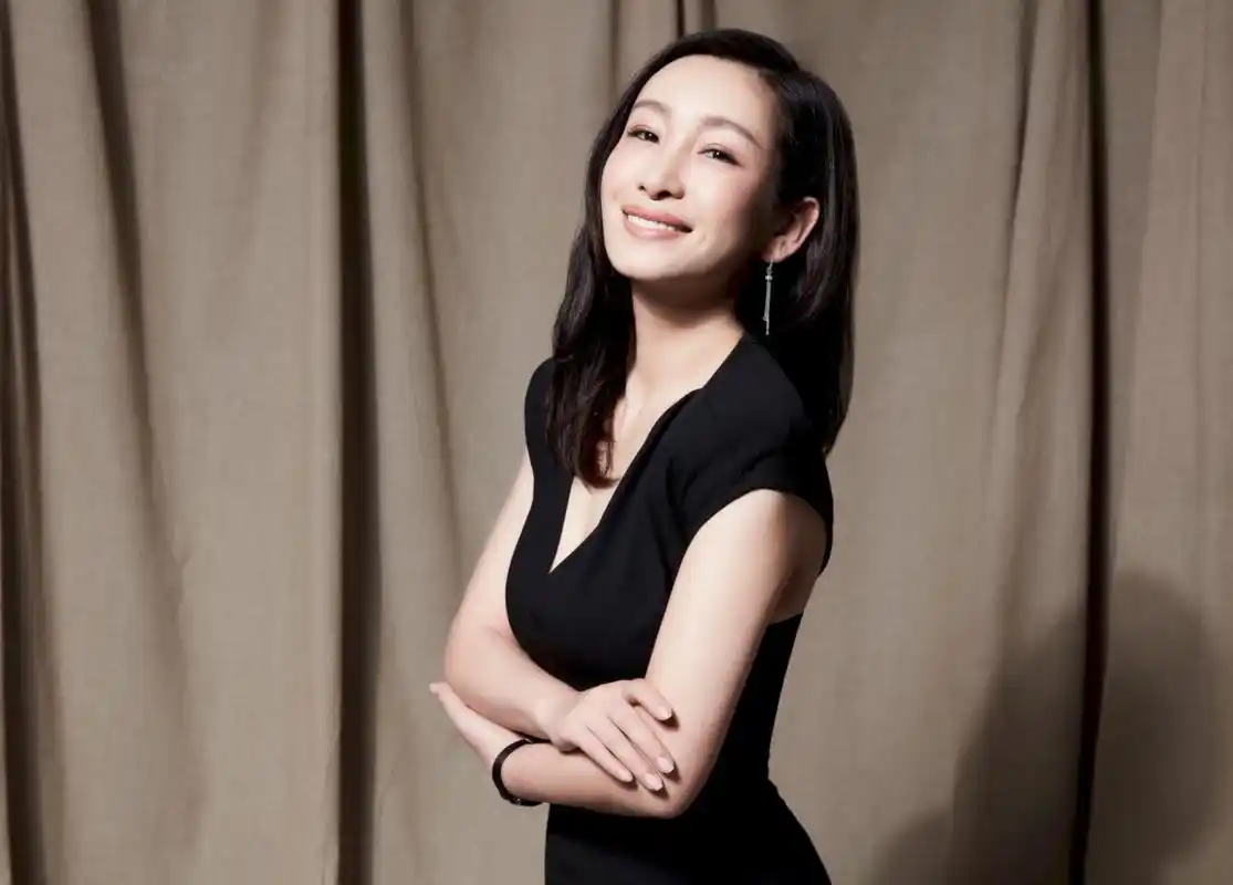 秦海璐早期照片剧照(要不然你回到你最熟悉的环境中你回去演戏找找