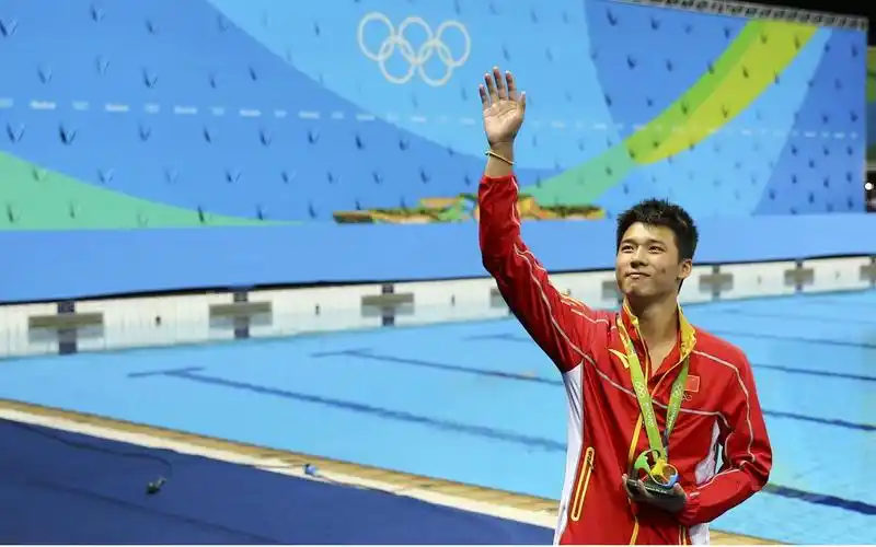 陈艾森,国家跳水队灵魂歌手