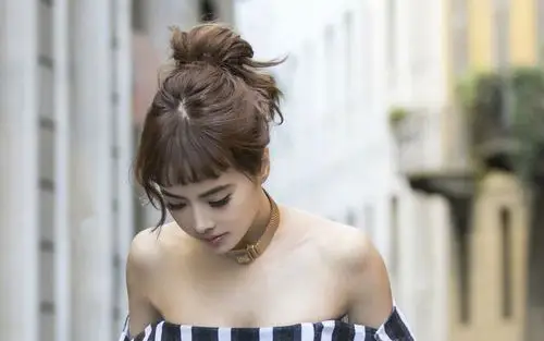 百变蔡依林时尚街拍图片桌面壁纸