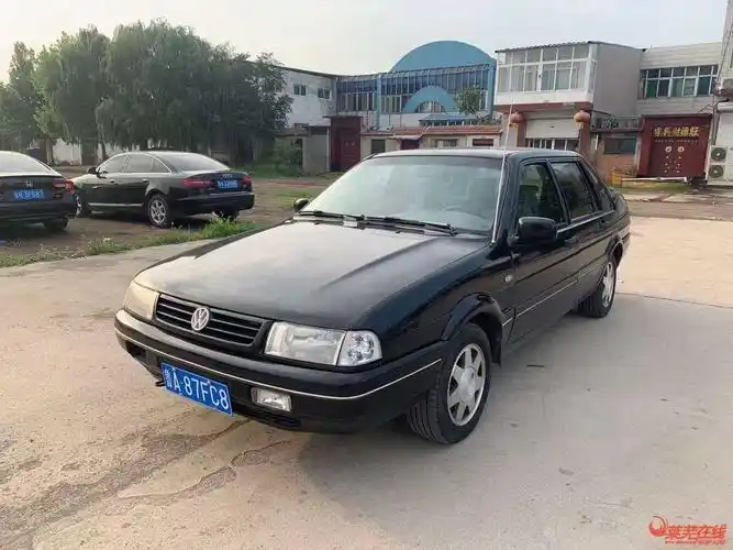 自动挡桑塔纳2000