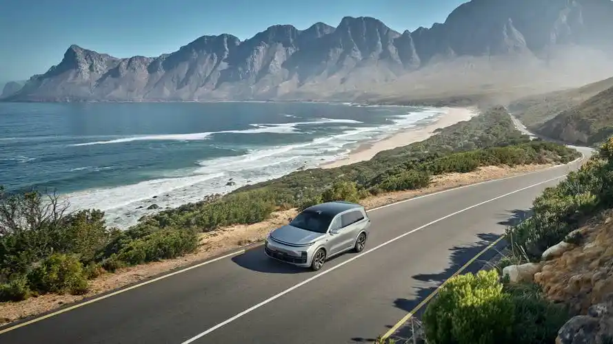 理想l9的舒适不仅仅是大沙发,大电视_搜狐汽车_搜狐网