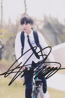 『冲冠』tfboys亲笔签名照片 王俊凯亲笔签名照片 新款热门定妆照