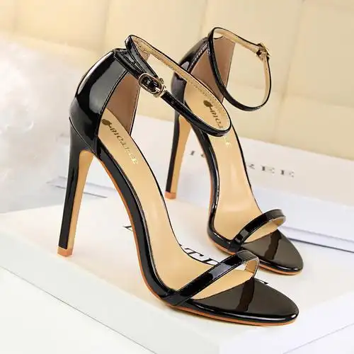 共164 件杨幂同款凉鞋女相关商品