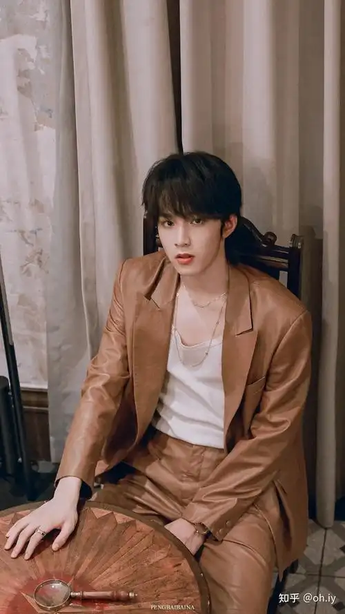 想要刘耀文的图片越帅越好去水印可以吗